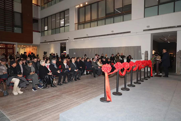 “薪技艺”国际青年工艺美术作品展亮相清华