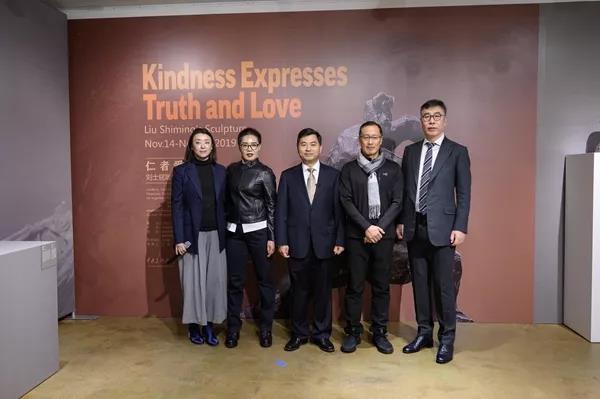 “仁者爱人——刘士铭雕塑艺术展”在美国华盛顿巡展
