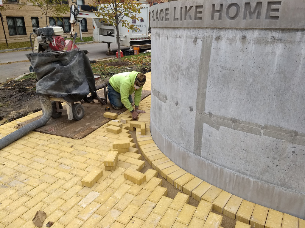 A Yellow Brick Road is Paved in Chicago to Mark Former Home of ‘Wizard of Oz’ Author L. Frank Baum